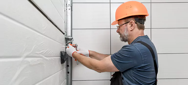Garage Door Repair in Coral Springs