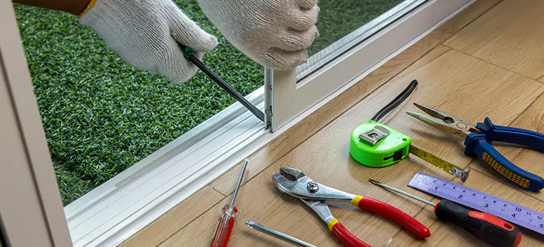 Window Hinge Repair in Coral Springs, FL